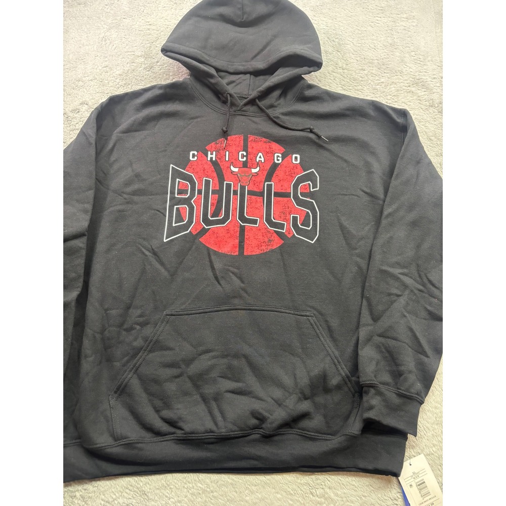 NBA Chicago Bulls Mens XL Black Graphic Pullover Hoodie NWT